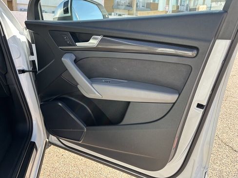 Used 2022 Audi SQ5 Premium image 26