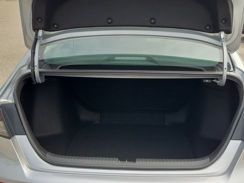 Used 2024 Honda Accord LX image 9