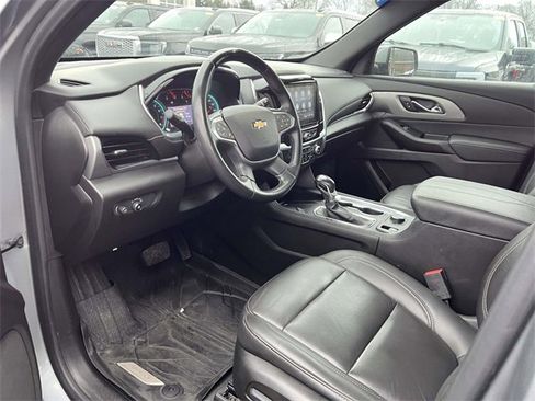 Certified 2023 Chevrolet Traverse LT w/ LPO, Floor Liner Package image 12