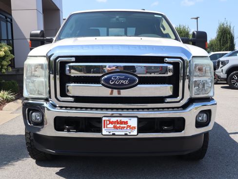 Used 2015 Ford F350 Lariat w/ Lariat Interior Package AWD/4WD image 4
