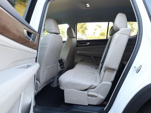 New 2026 Volkswagen Atlas SE image 22