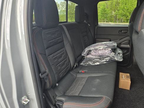 New 2026 Nissan Frontier PRO-4X w/ Pro-4x Convenience Package AWD/4WD image 14