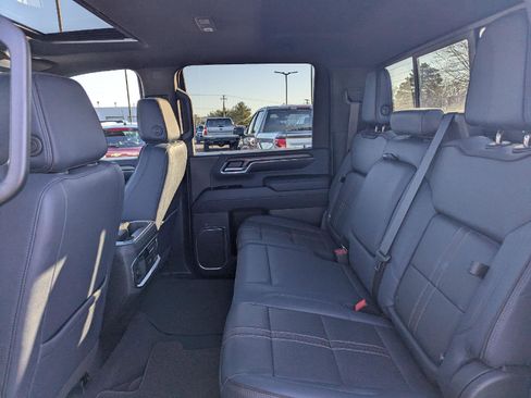 Used 2024 Chevrolet Silverado 3500 High Country w/ Technology Package image 27