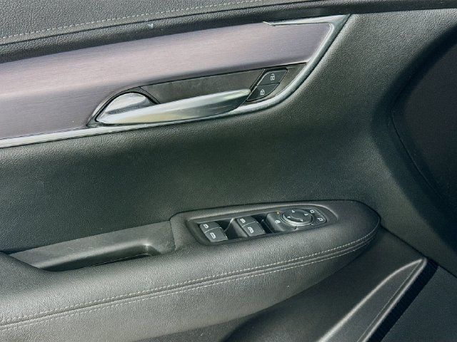 Used 2021 Cadillac XT5 Luxury FWD image 21