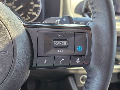 Used 2023 Nissan Rogue SV w/ SV Premium B Package AWD/4WD image 21