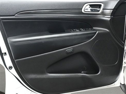 Used 2021 Jeep Grand Cherokee Limited w/ Premium Lighting Group image 9