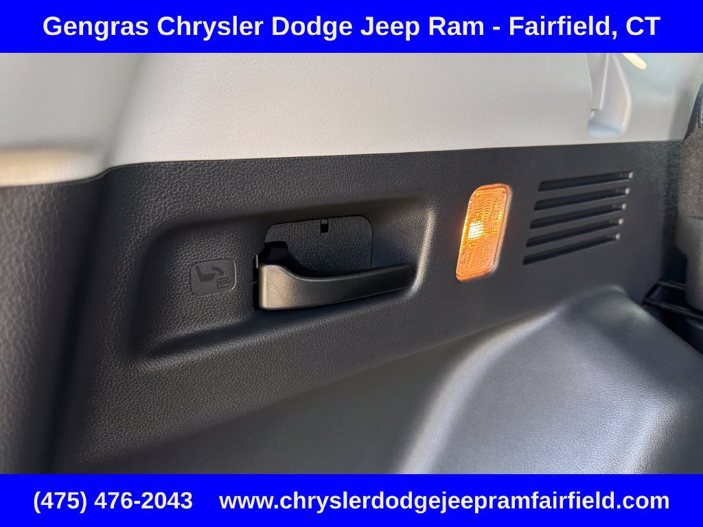 Used 2021 Honda CR-V EX-L image 44
