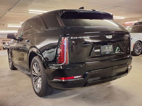 New 2026 Cadillac Escalade IQ Sport 1 AWD/4WD image 10