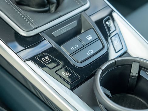 Certified 2024 Porsche 911 Carrera S RWD image 41