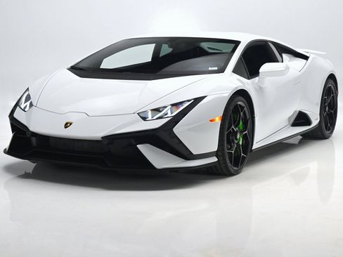 Used 2023 Lamborghini Huracan Tecnica image 1