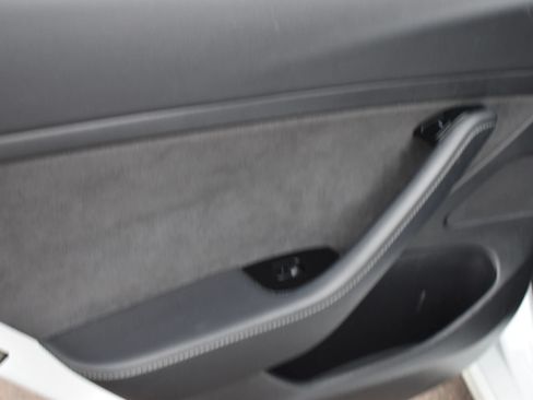 Used 2024 Tesla Model Y Performance AWD/4WD image 12