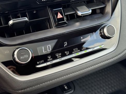 Certified 2025 Toyota Corolla XSE image 19