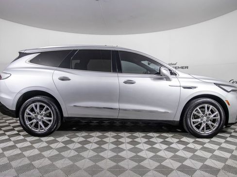 Used 2022 Buick Enclave Premium w/ Surround and Sites Package AWD/4WD image 13