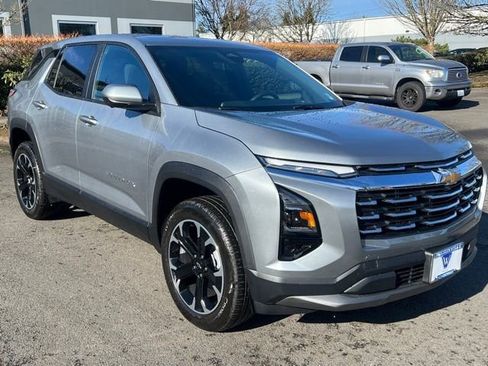 New 2026 Chevrolet Equinox LT w/ Safety and Technology Package FWD image 1
