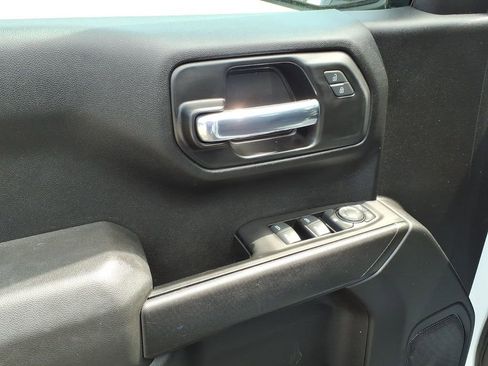 Used 2022 Chevrolet Silverado 1500 Custom AWD/4WD image 11