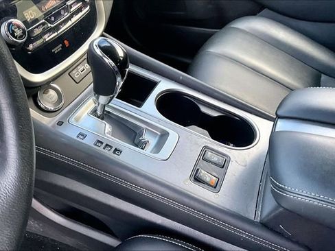 Used 2024 Nissan Murano SV image 13