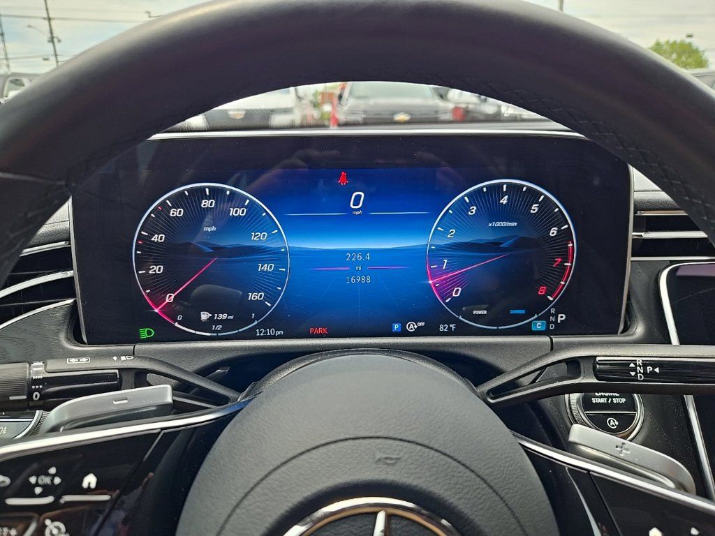 Used 2025 Mercedes-Benz E 350 4MATIC Sedan image 19