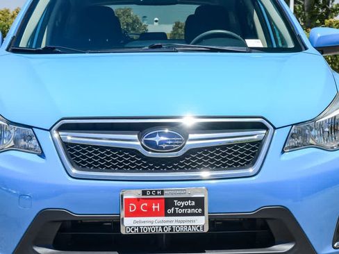 Used 2017 Subaru Crosstrek 2.0i Premium w/ Moonroof Package AWD/4WD image 5