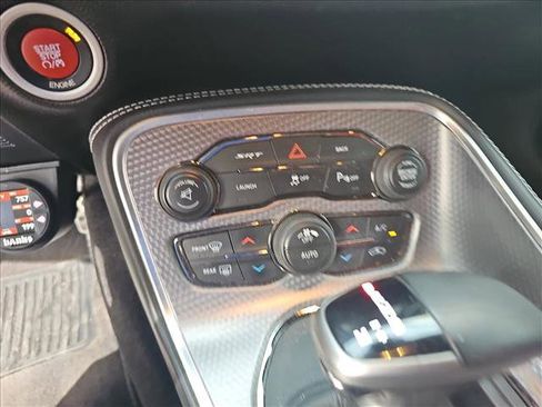 Used 2015 Dodge Challenger SRT Hellcat image 20