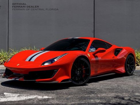 Used 2019 Ferrari 488 Pista Coupe RWD image 1
