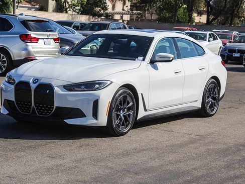 Certified 2023 BMW i4 eDrive35 w/ Premium Package image 3