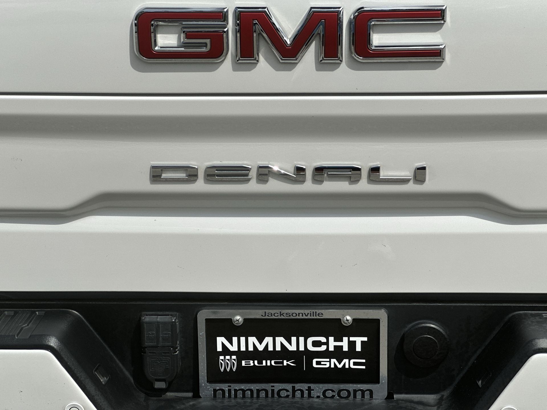Certified 2024 GMC Sierra 1500 Denali w/ Denali Reserve Package AWD/4WD image 32