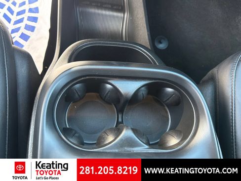 Used 2025 Chrysler Pacifica Select FWD image 19