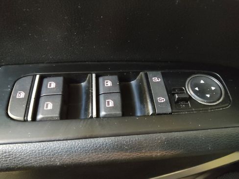 Used 2020 Kia Soul LX image 27