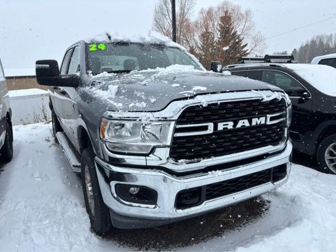 Used 2024 RAM 2500 Big Horn image 10