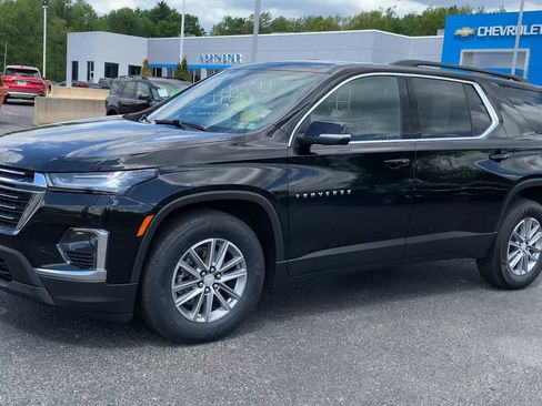 Certified 2023 Chevrolet Traverse LT w/ LPO, Floor Liner Package AWD/4WD image 4