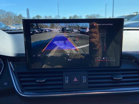 Used 2023 Audi Q5 2.0T Premium w/ Convenience Package image 18