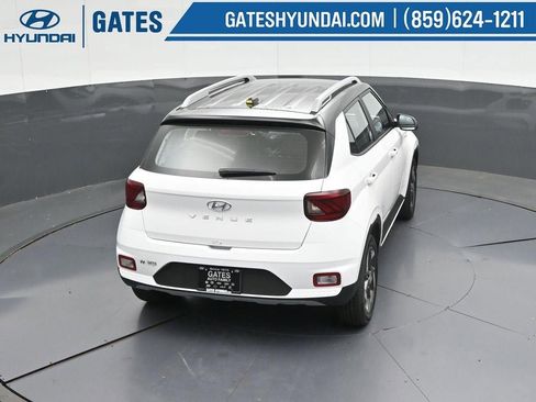 New 2025 Hyundai Venue Limited image 47