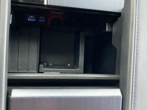 Used 2022 Toyota Tundra Platinum image 47