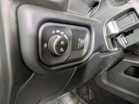 New 2026 RAM 3500 Big Horn AWD/4WD image 17