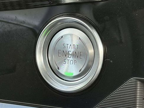 Used 2022 Chevrolet Corvette Stingray Premium Conv w/ Z51 Performance Package image 28