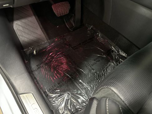 Certified 2025 Lexus RX 450h AWD w/ Convenience Package image 17