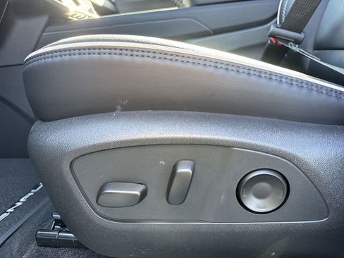 New 2026 GMC Acadia Denali w/ Super Cruise Package FWD image 13