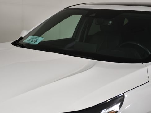 Certified 2025 Acura RDX SH-AWD image 12