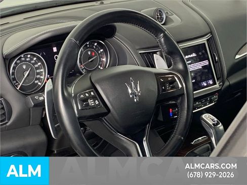 Used 2021 Maserati Levante S GranLusso image 7