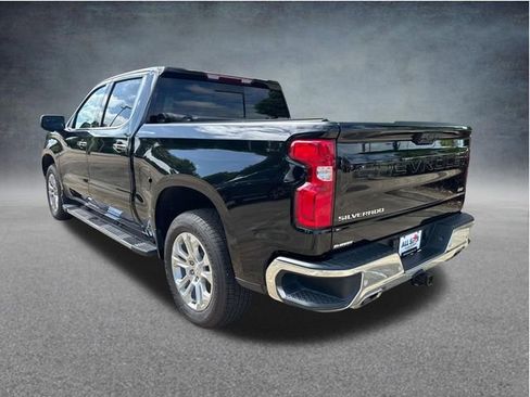 Used 2023 Chevrolet Silverado 1500 LTZ w/ LTZ Convenience Package II AWD/4WD image 7