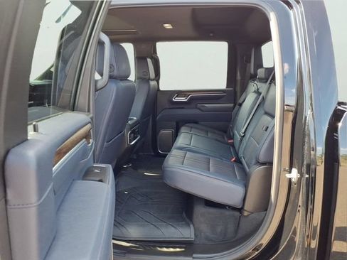 Used 2025 Chevrolet Silverado 3500 High Country w/ High Country Premium Package AWD/4WD image 11