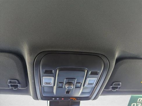 Used 2025 Chevrolet Tahoe Premier image 21