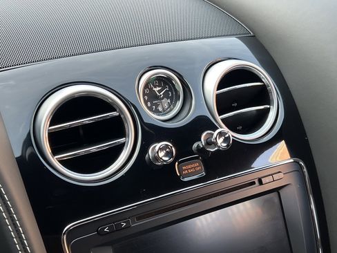 Used 2014 Bentley Flying Spur W12 image 26