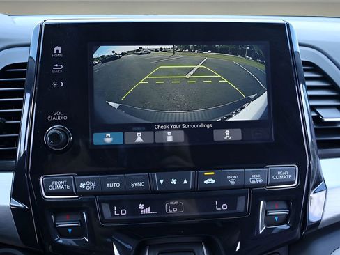 Used 2018 Honda Odyssey Touring image 28