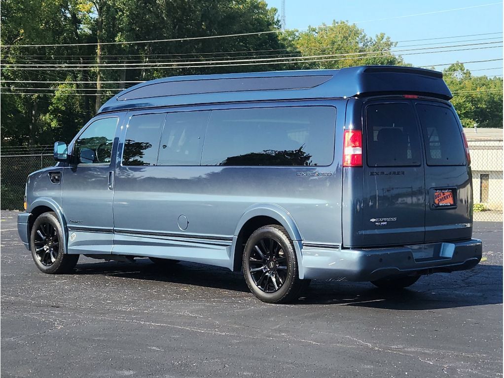 Used 2021 Chevrolet Express 2500 Extended w/ Enhanced Convenience Package RWD image 10
