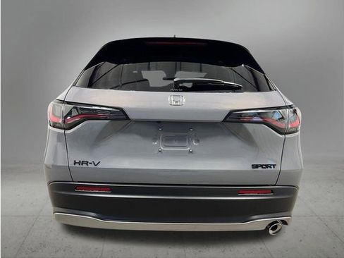 New 2026 Honda HR-V Sport image 4