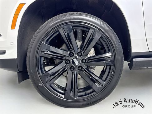 Used 2025 Cadillac Escalade Sport Platinum AWD/4WD image 40