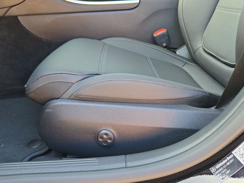 New 2026 Mercedes-Benz C 300 4MATIC Sedan image 17