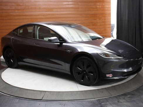 Used 2024 Tesla Model 3 Long Range AWD/4WD image 16