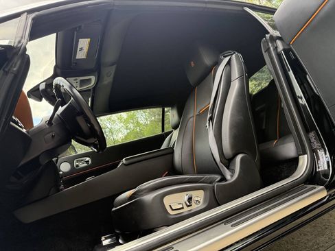 Used 2018 Rolls-Royce Dawn RWD image 49
